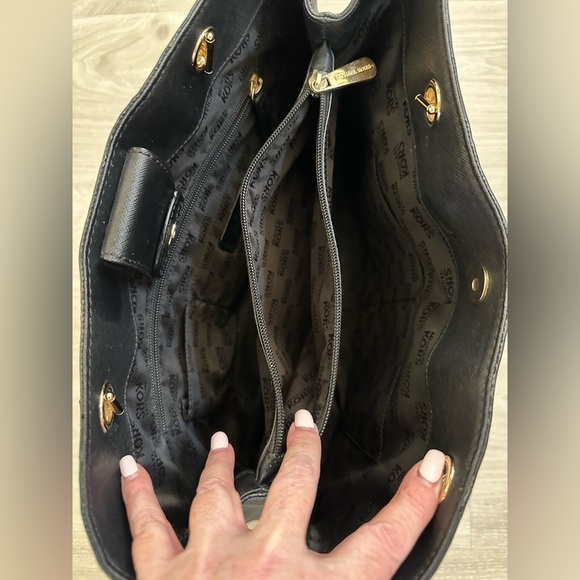 Michael Kors Large Susannah Tote Bag- Black with Gold-Tone Hardware - Picture 5 of 9